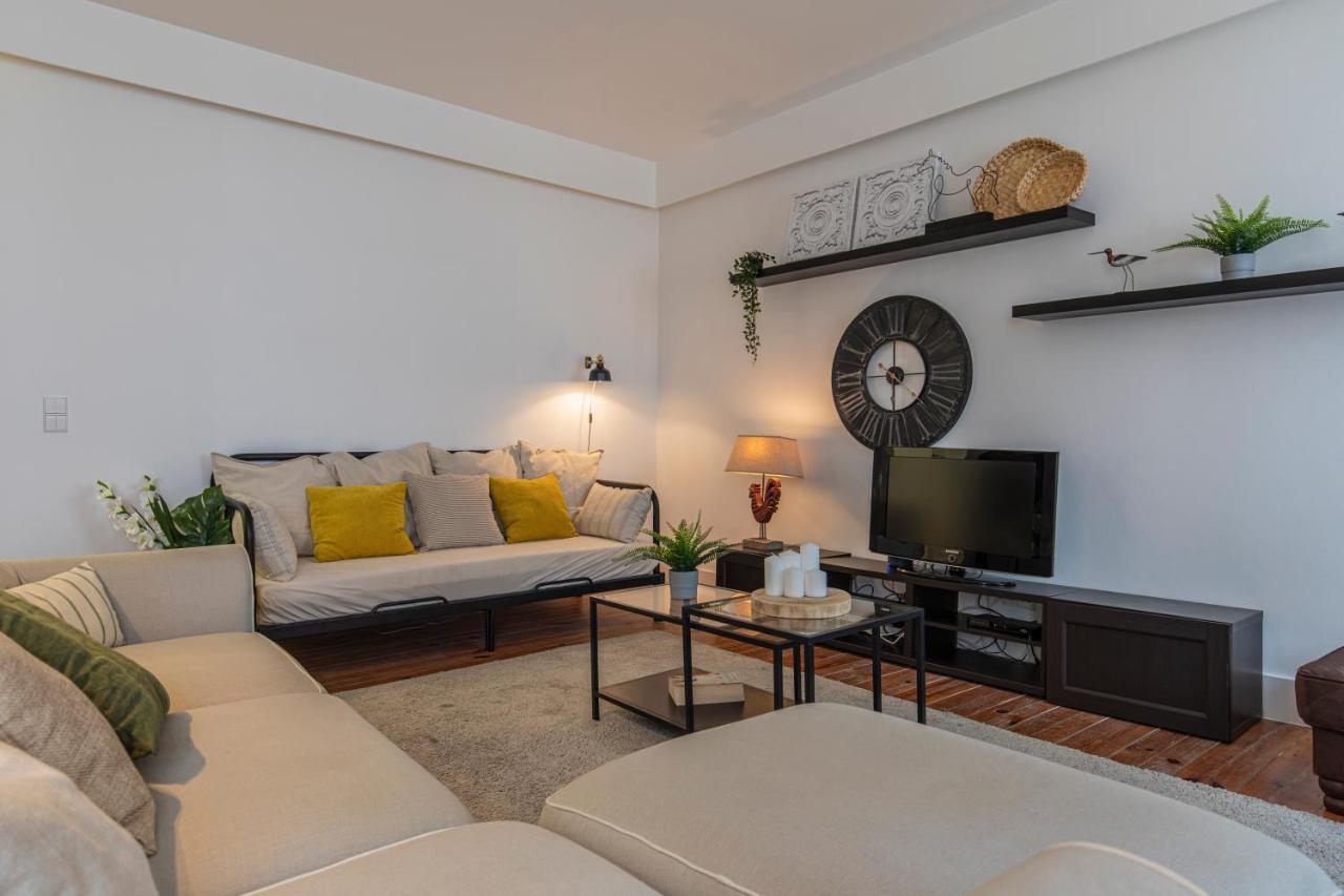 32 -Lovely 2 Bedroom Apt In Principe Real Lisbon Exterior photo